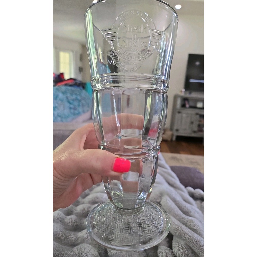 Steak and Shake Large Embossed Milkshake Sundae Ice Cream Glass 8.5"x3.5" Clear